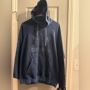Men’s long sleeve Adidas pullover hoodie with kangaroo pockets in navy Size LG